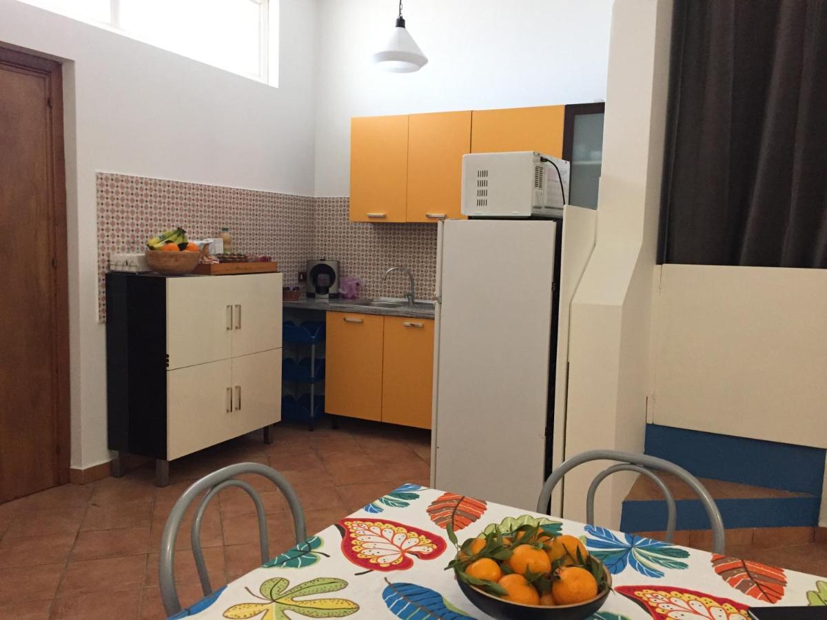 Apartment In The Center Terrasini Exterior photo