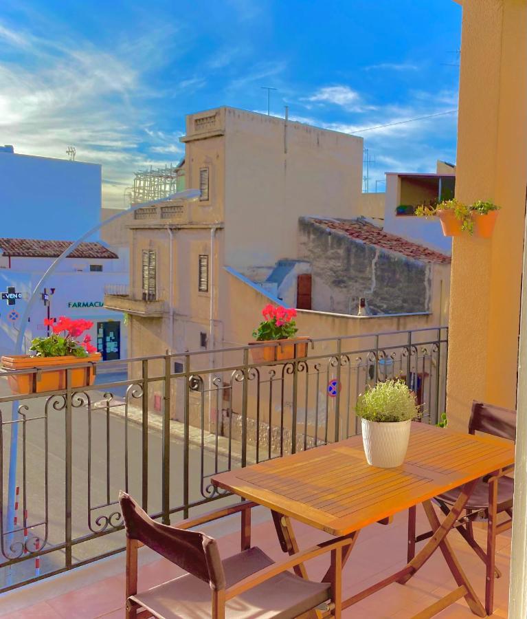 Apartment In The Center Terrasini Exterior photo
